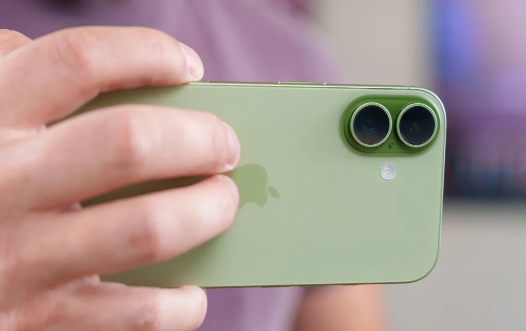 Використання базового iPhone 17 у щоденному житті
